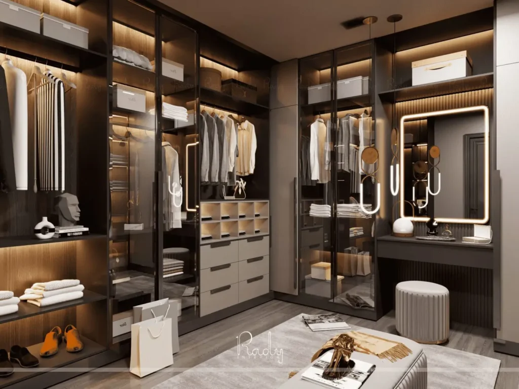 الاضاء في غرفة تبديل الملابس