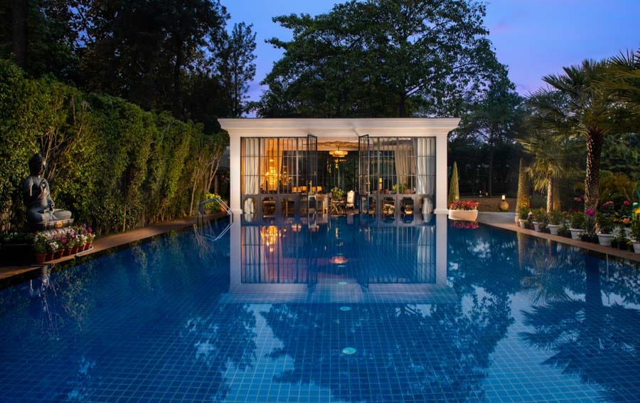 outdoor pool decor ideas 2024