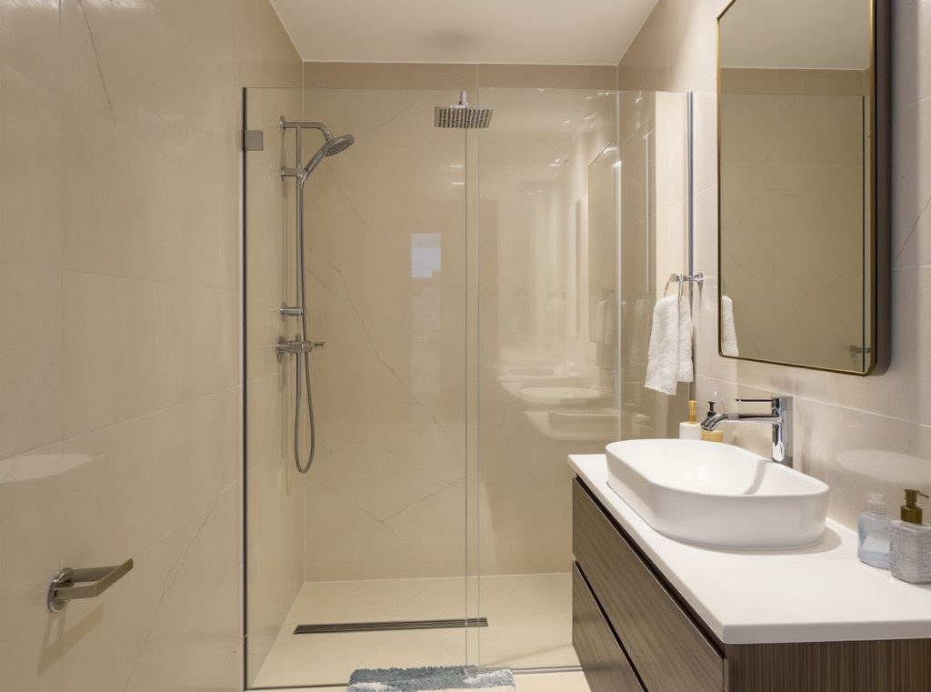 8 Designer-Approved Bathroom Layout Ideas for Small UAE Apartments